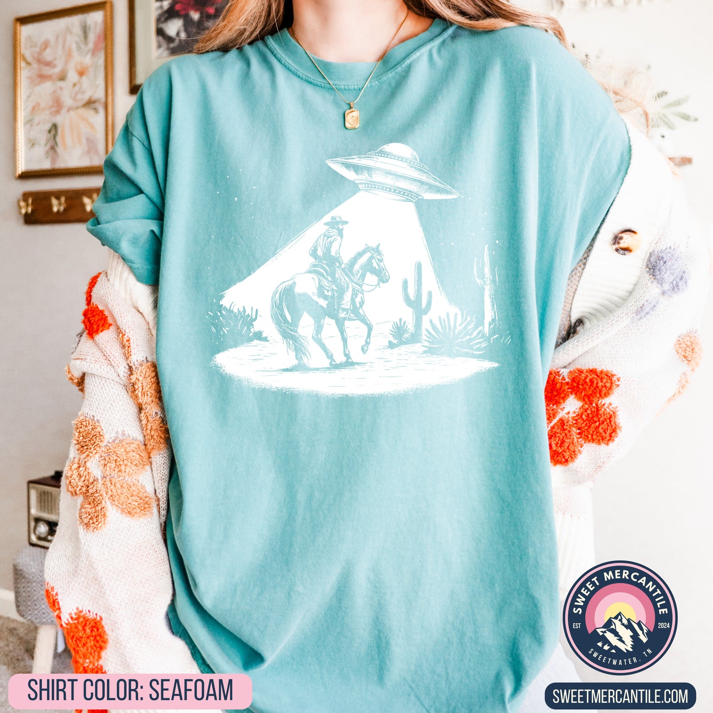 Cowboy and UFO - Comfort Colors - Short Sleeve Tee