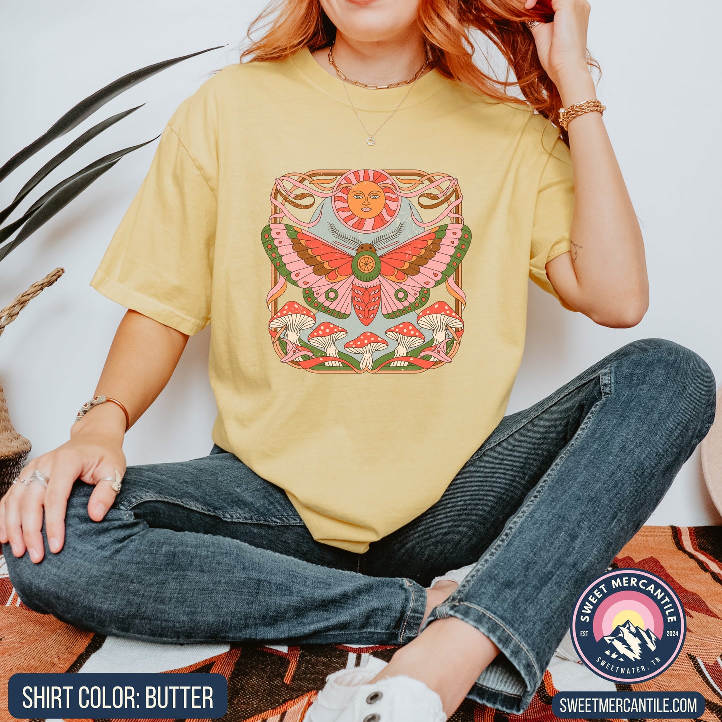 Retro Moth - R11 - Comfort Colors - Short Sleeve Tee